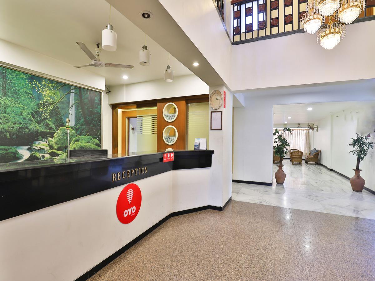 Hotel Ostria Surat Zewnętrze zdjęcie